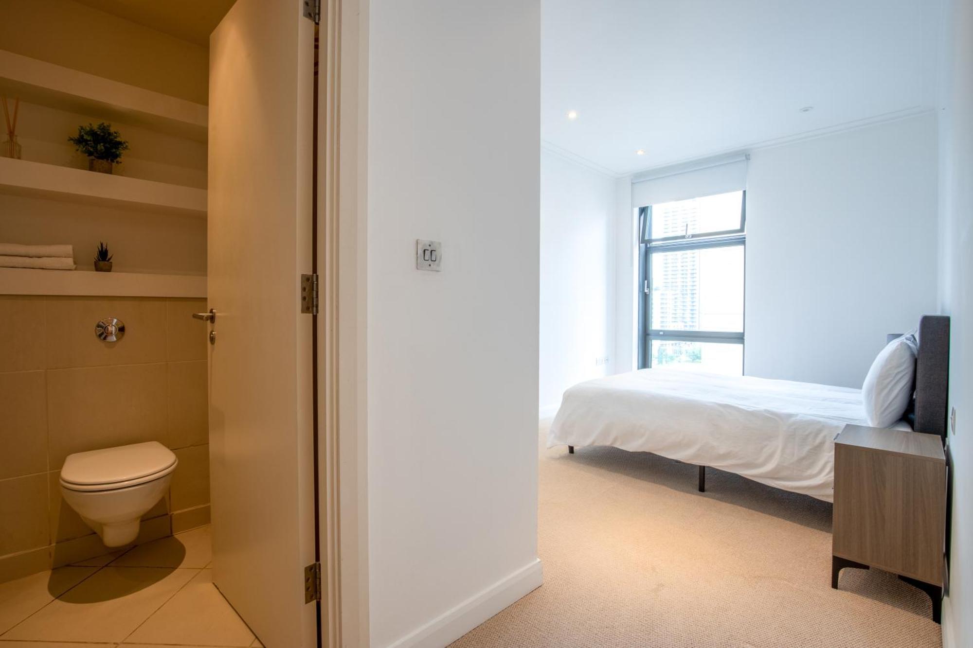 Londwell, Canary Wharf Boutique Balcony * Londres