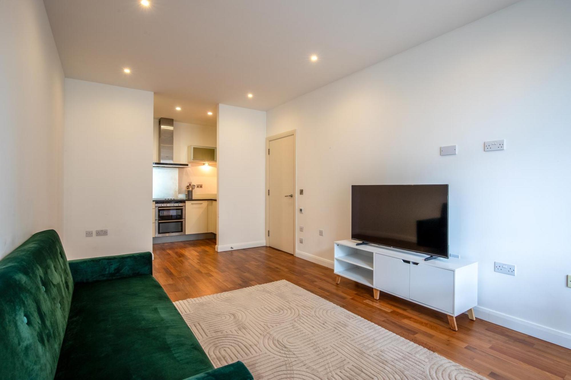 Londwell, Canary Wharf Boutique Balcony * Londres